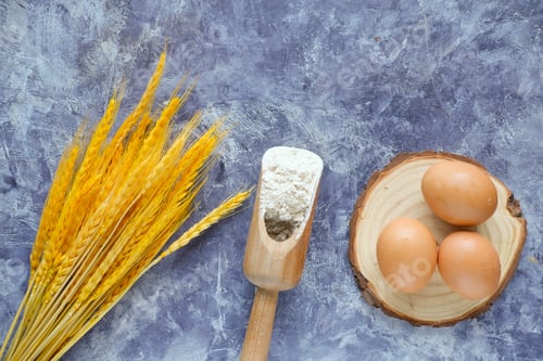 Preview: wheat flour in a bowl on table