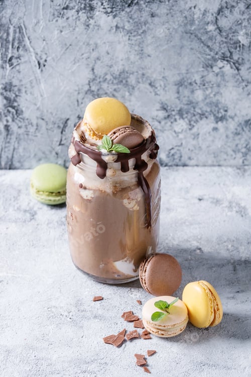 Preview: Chocolate milkshake with ice cream