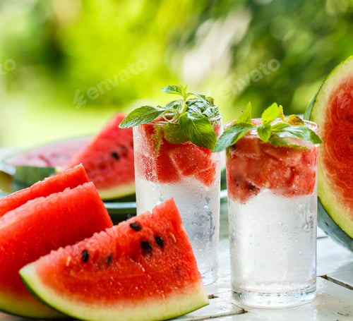 Preview: Detox water with watermelon and mint