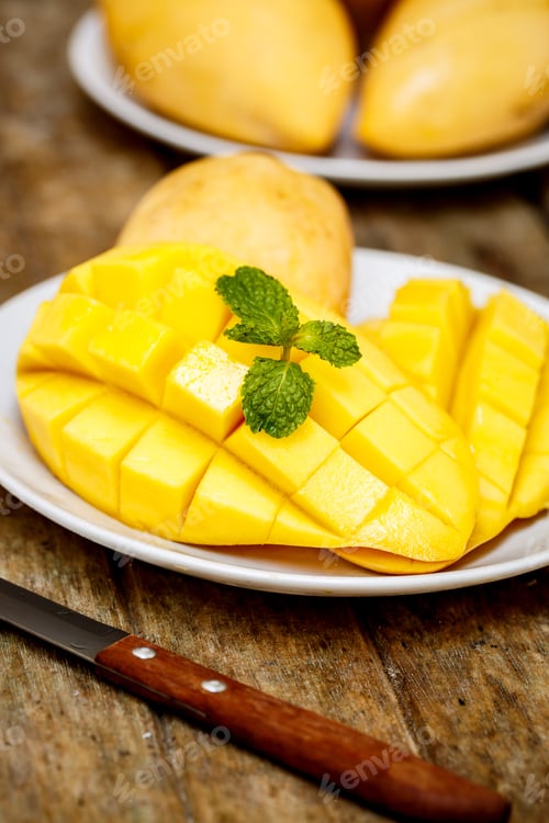 Preview: Cut mango
