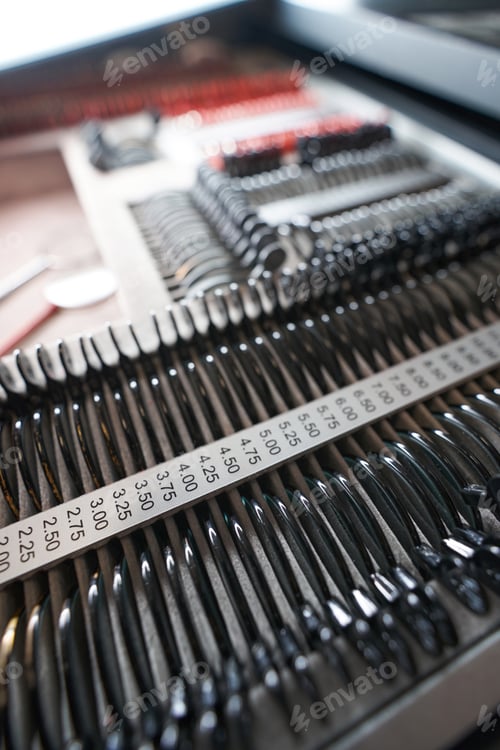 Preview: Set of lenses lying in box in ophthalmologist office