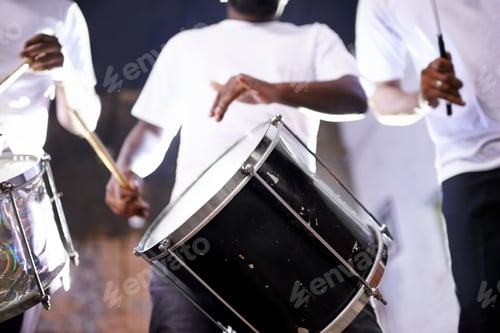 Preview: Feeling the rhythm in the drums