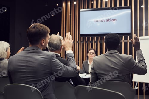 Preview: Asking question on innovation to conference speaker
