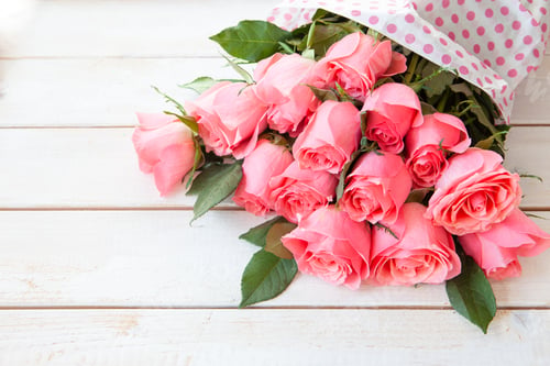 Preview: Bunch of lush pink roses