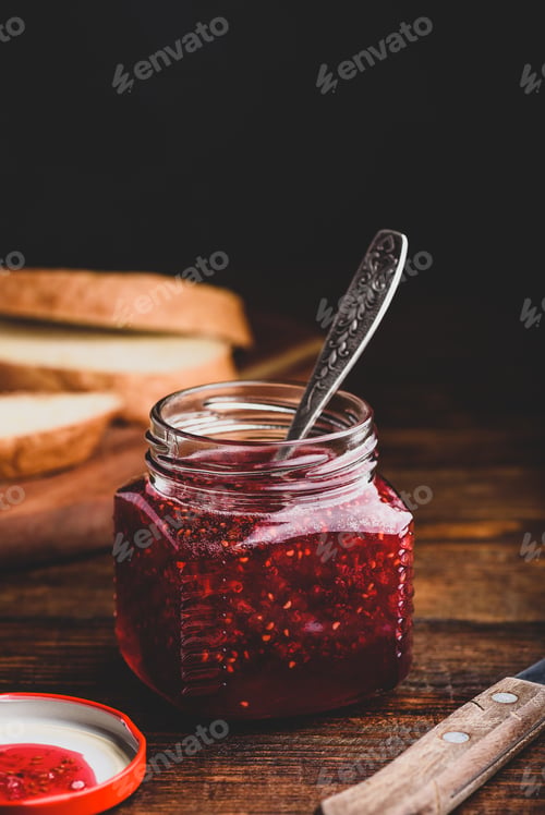 Preview: Jar of homemade raspberry jam