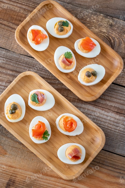 Preview: Sriracha deviled eggs