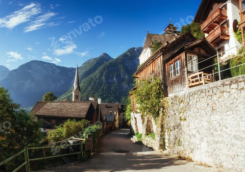 Preview: Scenic panoramic view of the famous mountain village in the Aust