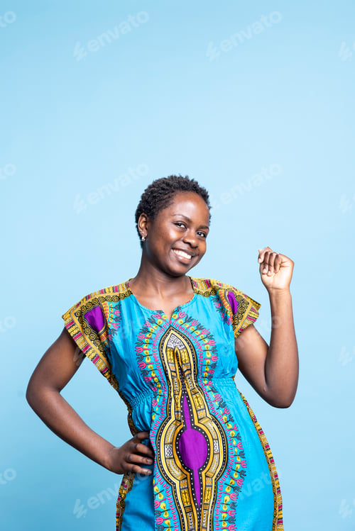 Preview: African american woman dressed in a vibrant tribal costume
