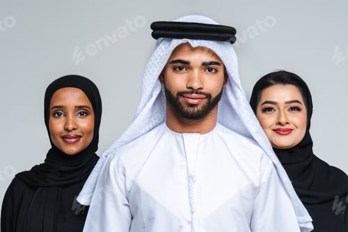 Preview: Beautiful arab middle-eastern woman with traditional abaya in studio