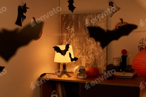 Preview: Table with lamp and Halloween symbols
