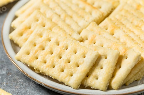 Preview: Organic Salty Rectrangle Butter Crackers