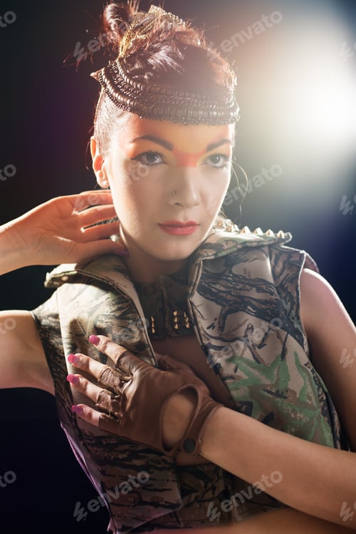 Preview: Portrait Of Young And Beautiful Glamour Woman