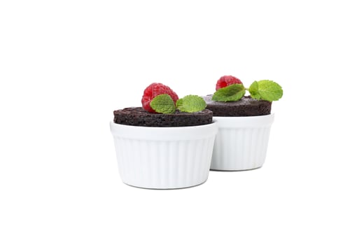 Preview: PNG, Chocolate fondants with berries in bowl, isolated on white background