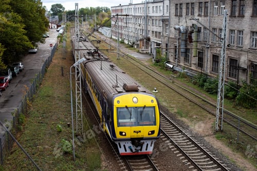 Preview: Shot of a yellow train on a rail