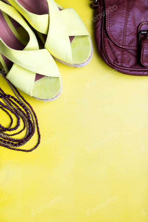 Preview: Yellow Summer Sandals with Brown Purse and Beads