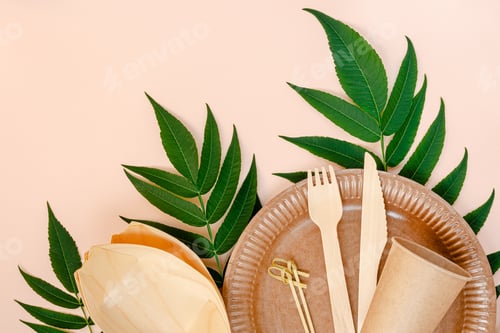 Preview: Paper and bamboo tableware on pink background. Zero waste concept