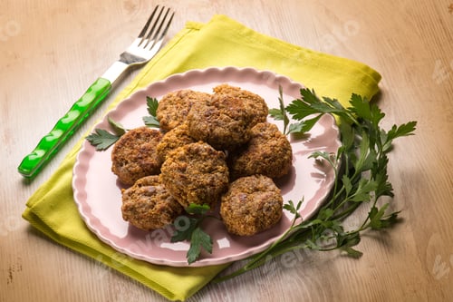 Preview: meatballs with parsley