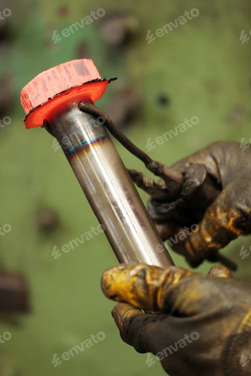 Preview: hot iron in casting factory