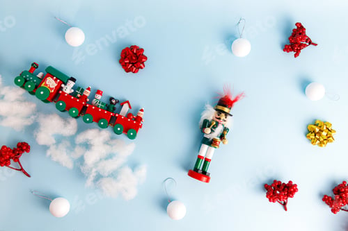 Preview: Set of christmas decorations with nutcracker, toy train and balls