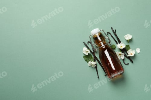 Preview: Vanilla extract in a bottle on a light background