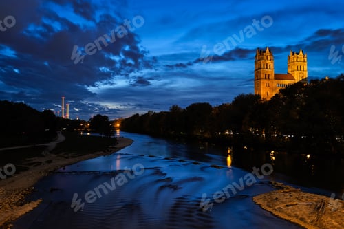 Preview: Isar river, park and St Maximilian church from Reichenbach Bridge. Munchen, Bavaria, Germany