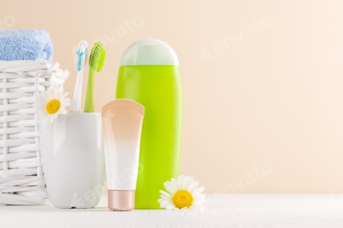 Preview: Toiletry and toothbrushes