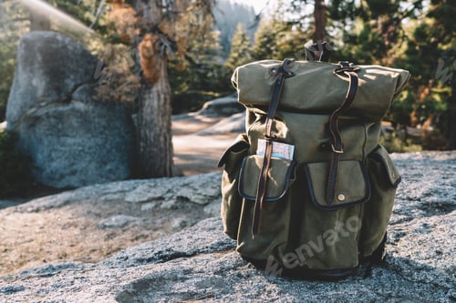 Preview: Stylish backpack located on stone ground in Yosemite National Park