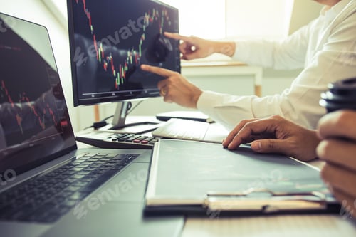 Preview: Business people talking and analysis with profit from the screen stock