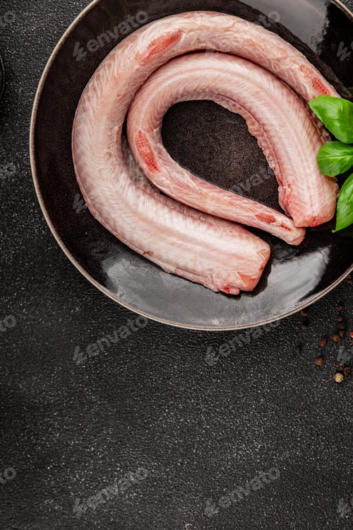 Preview: Raw rock eel fish rock salmon shark seafood small-spotted catshark tasty snack food