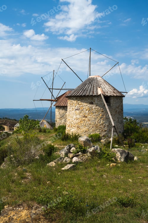 Preview: Stone windmills in Penacova