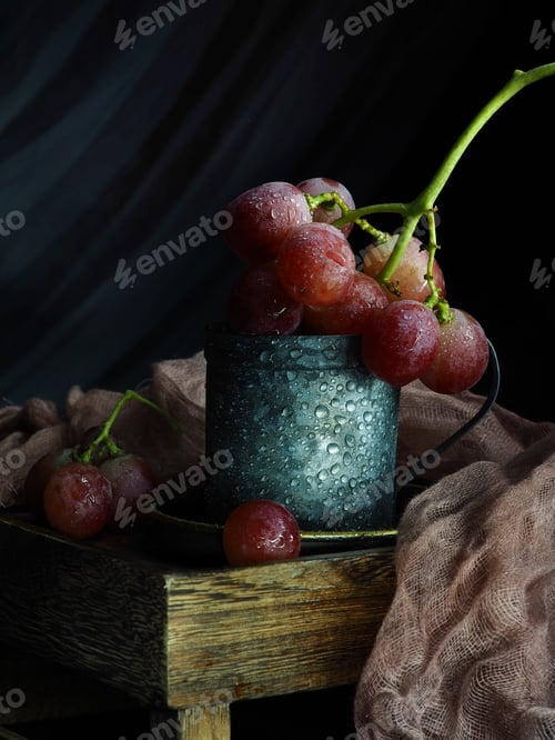 Preview: Grape picking