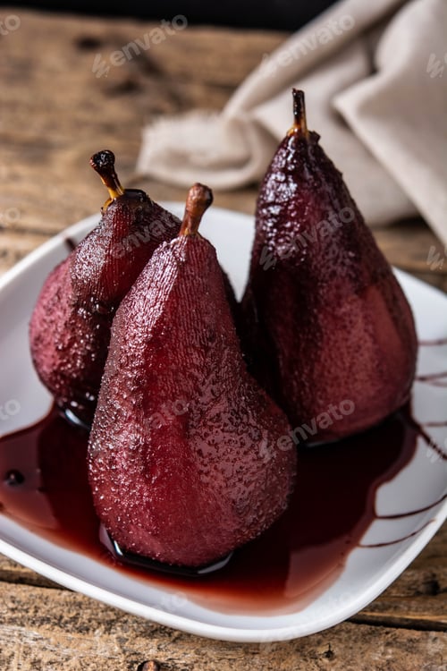 Preview: Poached pears in red wine