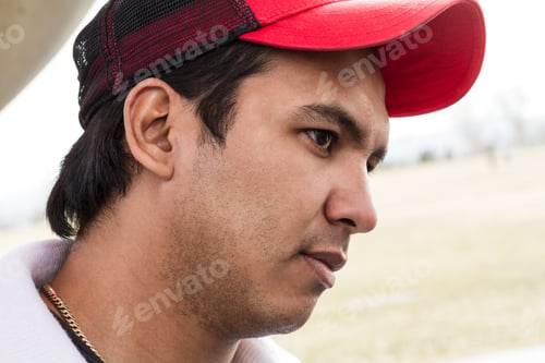 Preview: Candid portrait of Latin guy