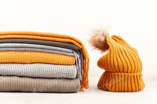 Preview: Comfort warm outfit for cold weather. Comfortable autumn, winter clothes shopping, sale, style in