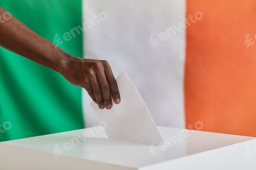 Preview: Man in polling station