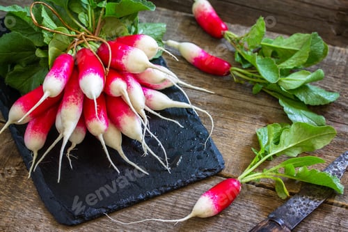 Preview: Harvest organics red radish. Organic vegetables. Fresh radishes on wooden background.