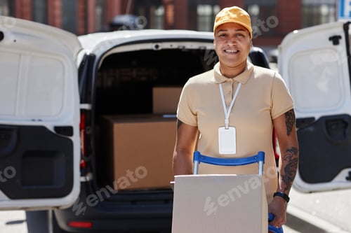 Preview: Portrait Of Female Delivery Worker
