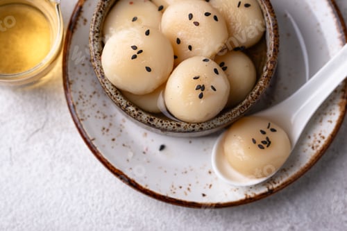 Preview: Tang yuan rice dumpling balls for Chinese lunar New year celebration