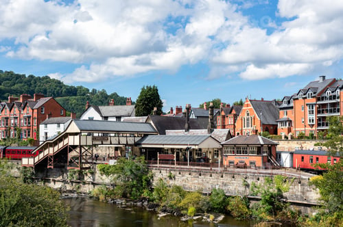 Preview: Llangollen old train station