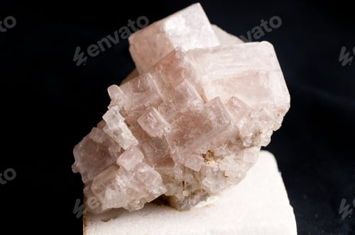 Preview: halite or rock salt mineral
