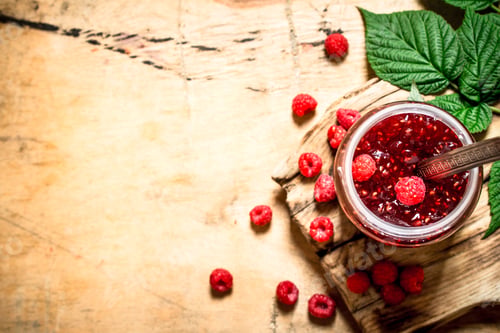 Preview: Sweet jam with raspberries.