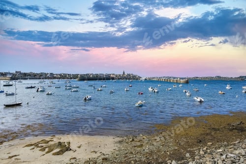 Preview: Roscoff, in Brittany, view of the city