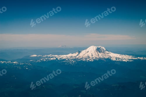Preview: Mount st Helen from the air