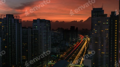 Visualização: Paisagem urbana de Bangkok com céu cor de fogo, Tailândia