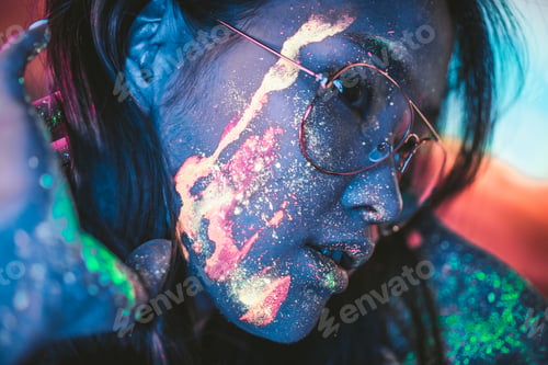 Preview: fluo powders faces