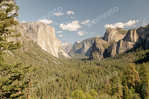 Preview: a beautiful view from the top of a cliff on a sunny day
