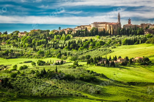 Preview: View of the town of Pienza at sunset