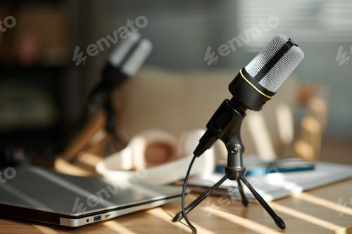 Preview: Microphone on Desk of Podcaster