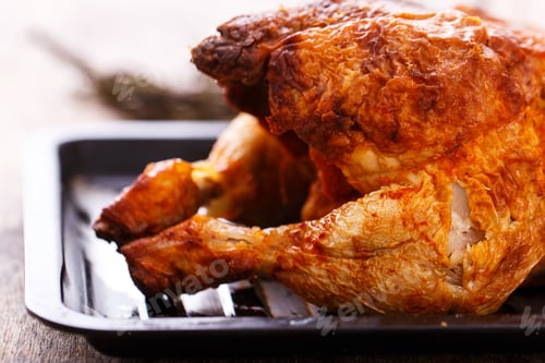 Preview: Delicious chicken on the table