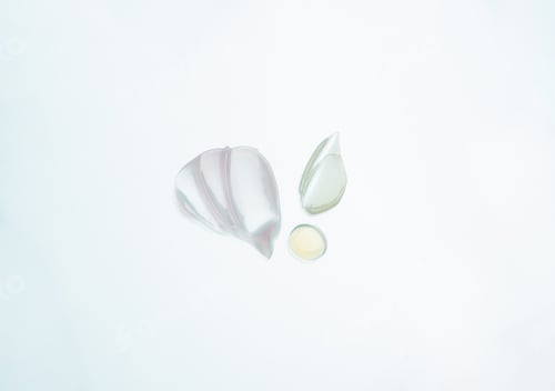 Visualização: Amostras aproximadas de produtos cosméticos. Tendência de autocuidado